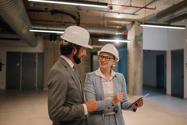 Construction Project Management: Mastering Critical Path, Risk Control, and Team Coordination Construction Project Management